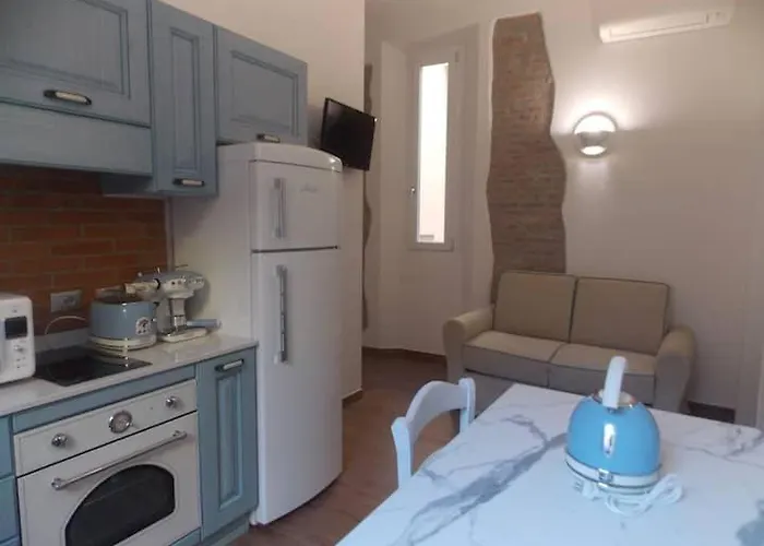 Lägenhet Via D'acqua Al Mulino -city Center- Bo Bologna